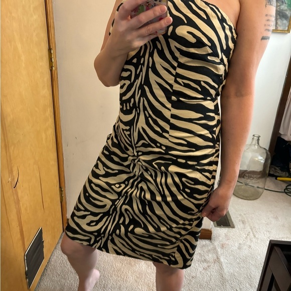 The Limited Zebra Print Strapless Dress - Picture 6 of 12